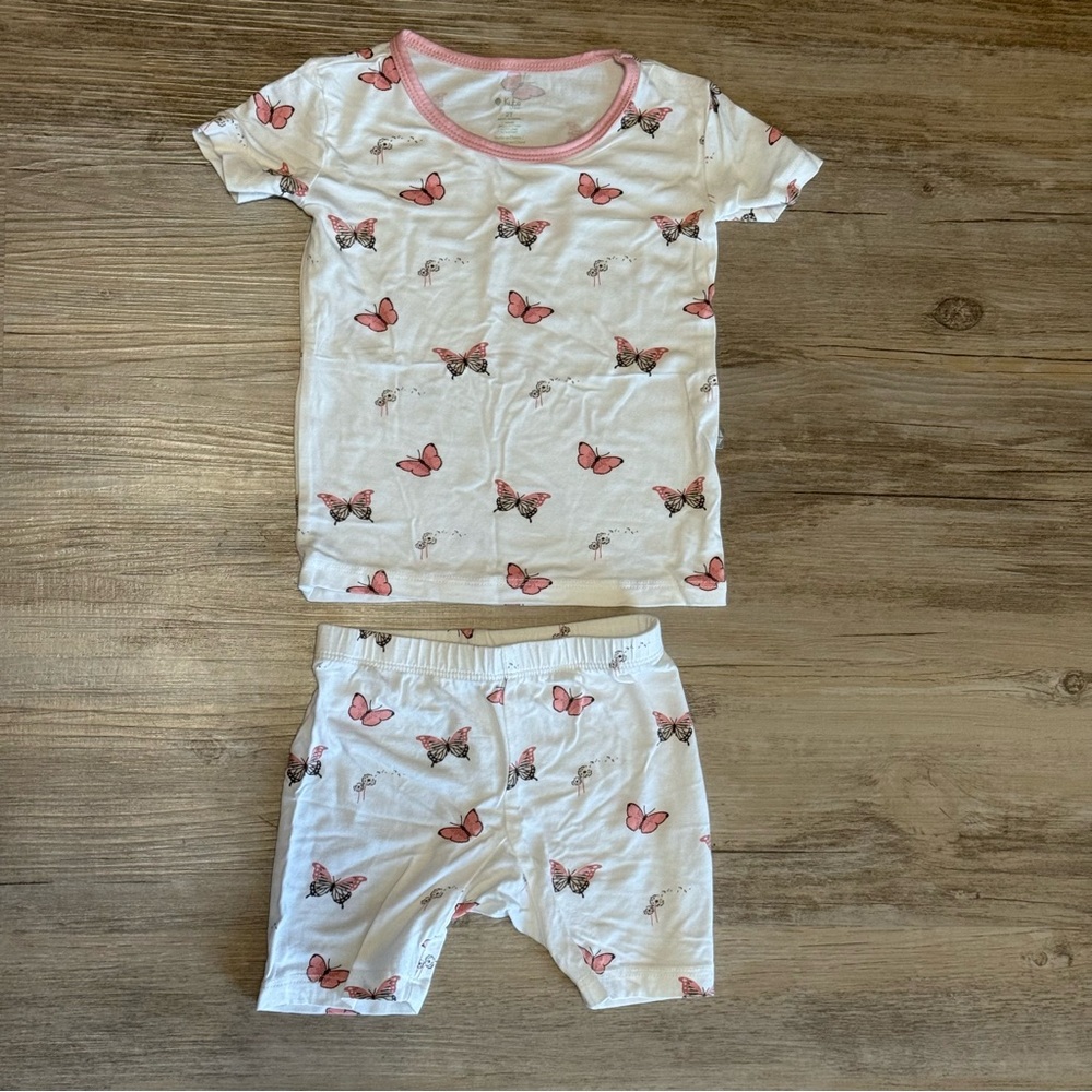 Kyte Baby 2 Piece Set Short Sleeves Butterfly Pajamas Size 2T